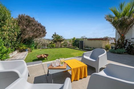 Photo of property in 30 Foster Crescent, Snells Beach, 0920