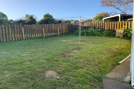 Photo of property in 17 Salamanca Road, Sunnynook, Auckland, 0620