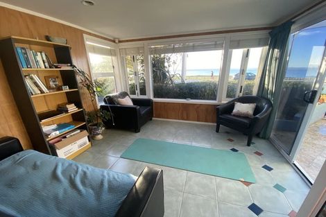 Photo of property in 10 Charles Street, Westshore, Napier, 4110