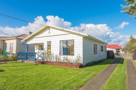 Photo of property in 8 Abbot Street, Gonville, Whanganui, 4501