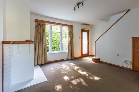 Photo of property in 33 Pahiatua Street, Hokowhitu, Palmerston North, 4410