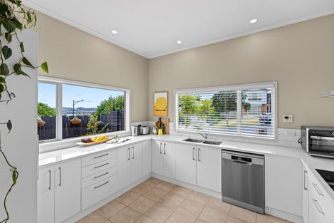 Photo of property in 11 Totara Views Drive, Red Beach, 0932