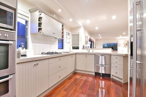 Photo of property in 6 Melandra Road, Stanmore Bay, Whangaparaoa, 0932
