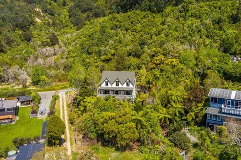 Photo of property in 56 Moenui Road, Havelock, Picton, 7281