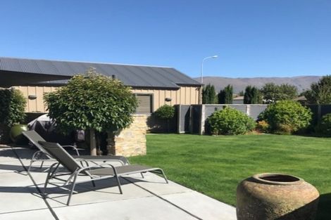 Photo of property in 15 Sunhaven Cove, Cromwell, 9310