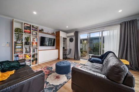 Photo of property in 17b Tuki Street, Titahi Bay, Porirua, 5022