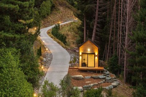 Photo of property in 607g Glenorchy-queenstown, Closeburn, Queenstown, 9371