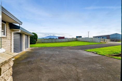 Photo of property in 1658 Skeet Road, Auroa, Hawera, 4678