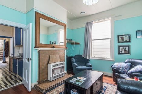 Photo of property in 104 Wallace Street, Mount Cook, Wellington, 6021