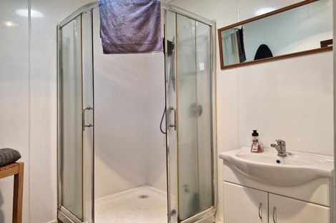 Photo of property in 5a Burgess Hill Road, Burgess Park, New Plymouth, 4371