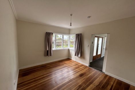 Photo of property in 42 Mckenzie Street, Levin, 5510
