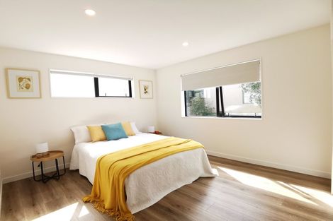 Photo of property in 57e Hogans Road, Glenfield, Auckland, 0629