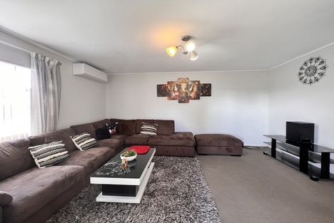 Photo of property in 3/48 Taitimu Drive, Weymouth, Auckland, 2103