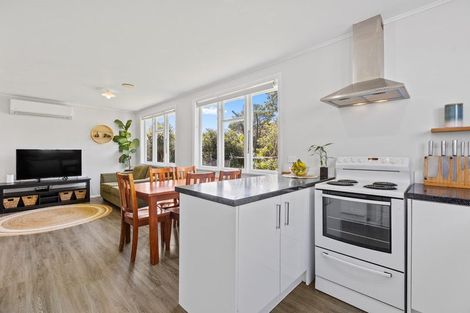 Photo of property in 94 Cook Street, Marfell, New Plymouth, 4310