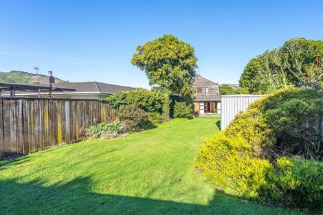 Photo of property in 37 Ngaio Road, Waikanae, 5036