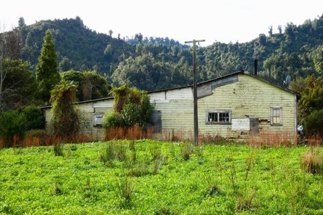 Photo of property in 9 Halcyon Street, Seddonville, Westport, 7891