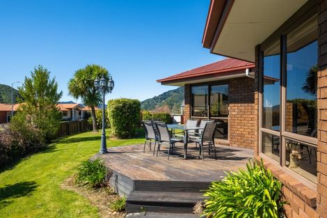 Photo of property in 4 Admiralty Place, Waikawa, Picton, 7220