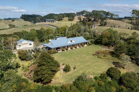 Photo of property in 122 Forestry Road, Waitoki, Kaukapakapa, 0871