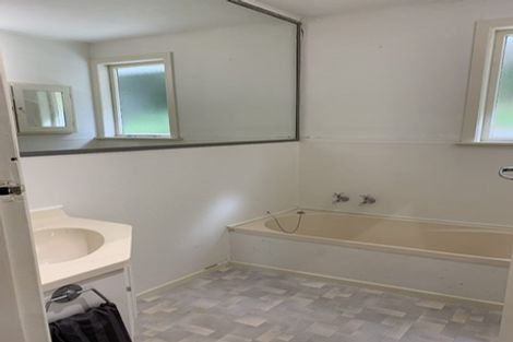 Photo of property in 161 Miromiro Road, Normandale, Lower Hutt, 5010