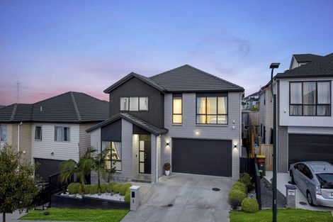 Photo of property in 3 Tannaghmore Drive, Flat Bush, Auckland, 2019