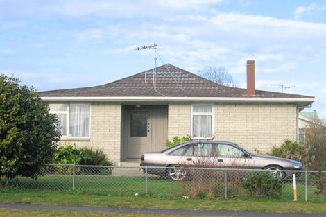 Photo of property in 33 Oakfield Crescent, Pukete, Hamilton, 3200