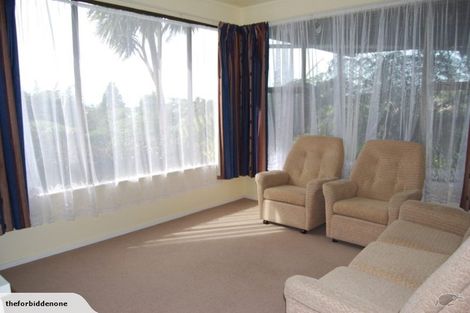 Photo of property in 94 Arran Road, Browns Bay, Auckland, 0630