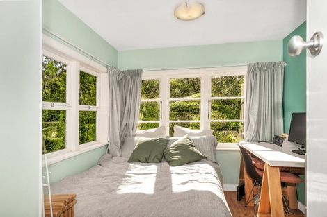 Photo of property in 16 Mahoe Road, Titirangi, Auckland, 0604