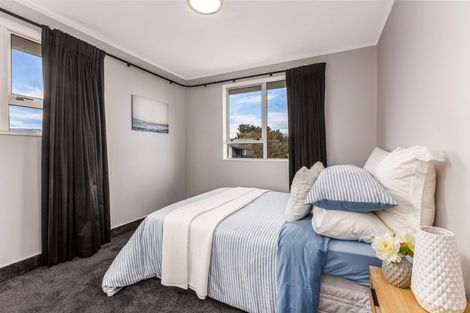 Photo of property in 13 Sombrero View, Ascot Park, Porirua, 5024