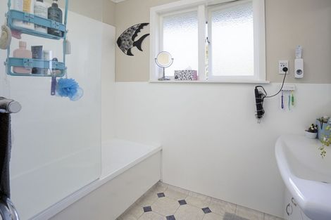 Photo of property in 12 Morris Road, Amberley, 7410