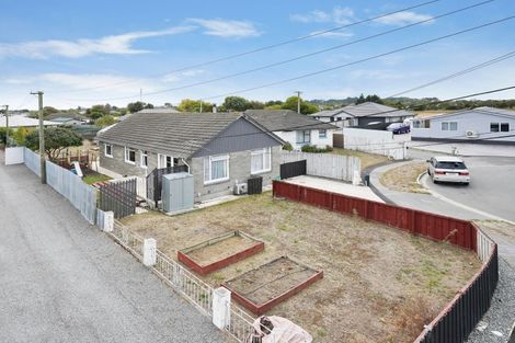 Photo of property in 11 Esk Place, Aranui, Christchurch, 8061