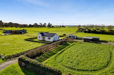 Photo of property in 84 Mawhitiwhiti Road, Normanby, Hawera, 4675