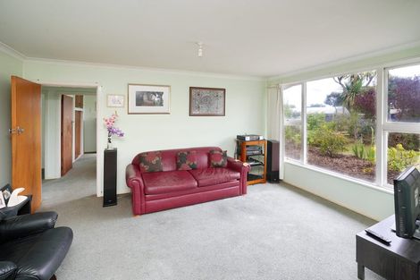 Photo of property in 96 Marlow Road, Aranui, Christchurch, 8061