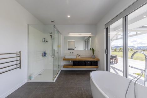 Photo of property in 470 Porangahau Road, Waipukurau, 4282