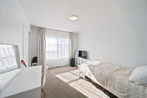 Photo of property in 16 Tahara Crescent, Mount Maunganui, 3116