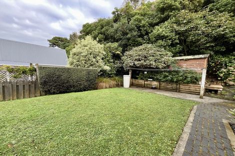 Photo of property in 35b Amapur Drive, Khandallah, Wellington, 6035