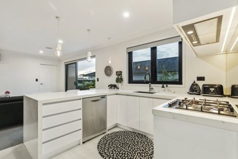Photo of property in 92 Intrepid Crescent, Beachlands, Auckland, 2018