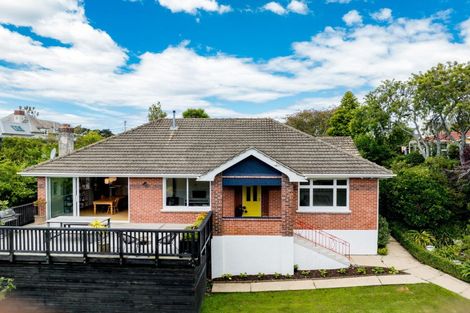 Photo of property in 43 Melrose Street, Roslyn, Dunedin, 9010