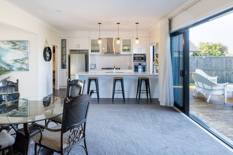 Photo of property in 54 Norfolk Drive, Cambridge, 3434