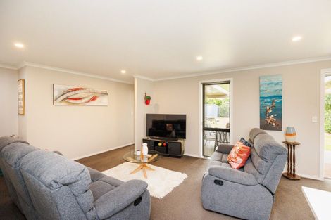 Photo of property in 6 Bryant Street, Takaro, Palmerston North, 4412