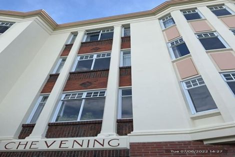 Photo of property in Chevening Flats, 90 Salamanca Road, Kelburn, Wellington, 6012