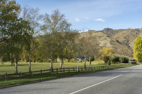 Photo of property in 66 Neplusultra Street, Cromwell, 9310