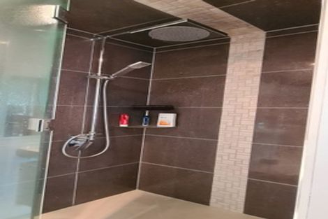 Photo of property in 3 The Terrace, Herald Island, Auckland, 0618