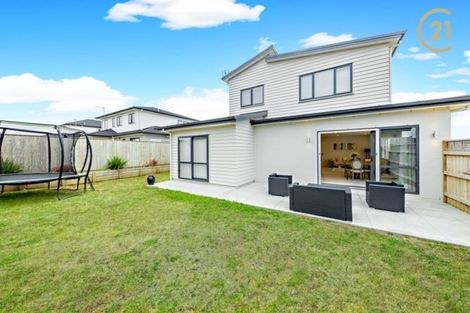 Photo of property in 17 Kabardin Street, Karaka, Papakura, 2113