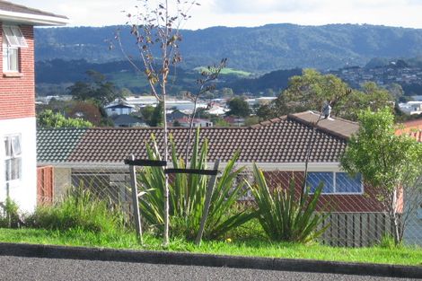 Photo of property in 2/272 Great North Road, Henderson, Auckland, 0612