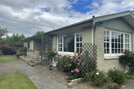 Photo of property in 25 Hillary Street, Winton, 9720