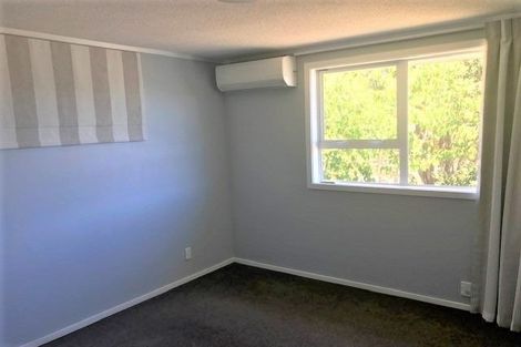 Photo of property in 6 Gaff Place, Whitby, Porirua, 5024