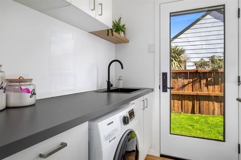 Photo of property in 103 Waenga Drive, Cromwell, 9310