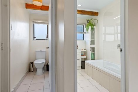 Photo of property in 1/29 Tirimoana Road, Te Atatu South, Auckland, 0602