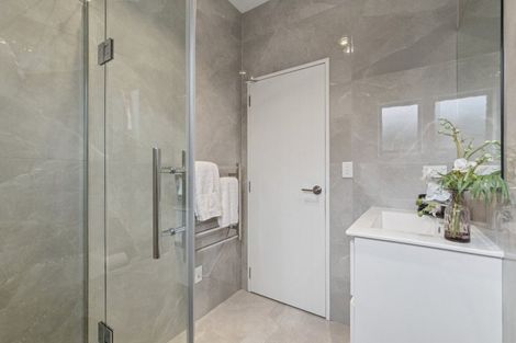 Photo of property in 9 Survila Street, Takanini, 2110