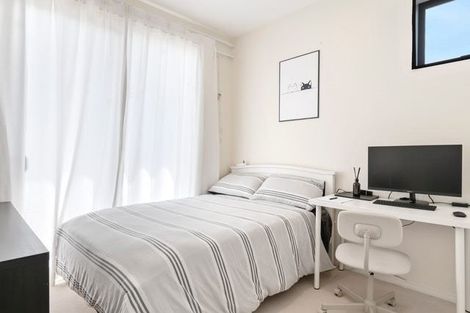 Photo of property in 37 Churchill Road, Murrays Bay, Auckland, 0630